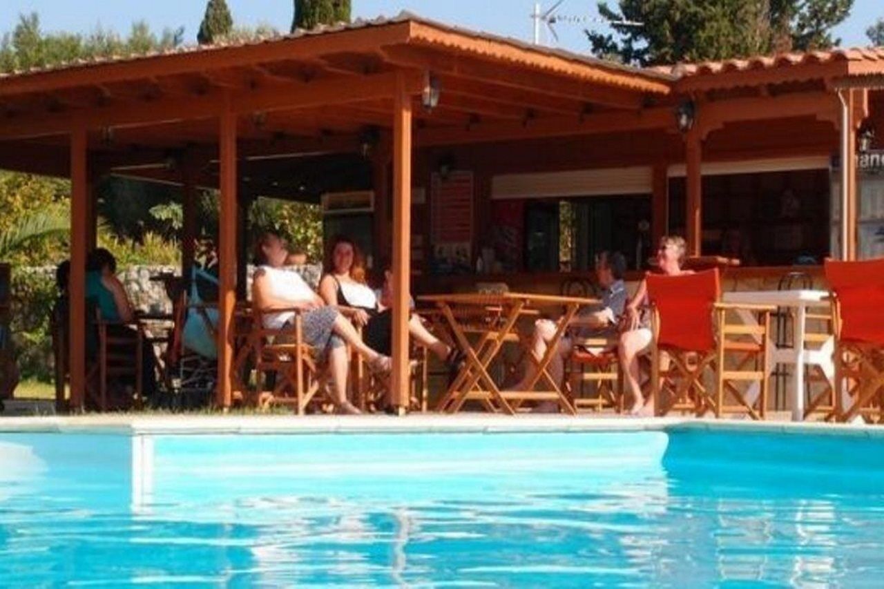 Helena'S Studios Livathos  Buitenkant foto
